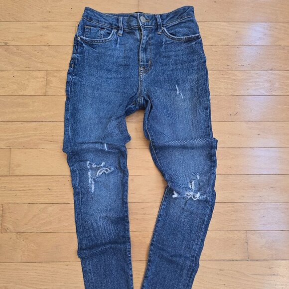BDG Denim - ​BDG | Twig medium wash denim high rise distressed skinny jeans | WMS 27"